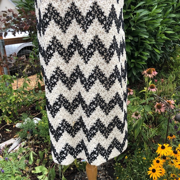 Talbots chevron lace shift dress - Picture 3 of 6